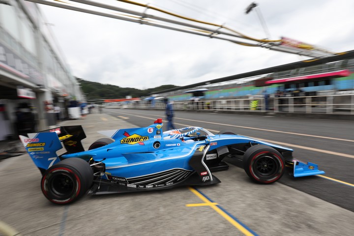 占有走行: 中山雄一（UOMO SUNOCO SF19）