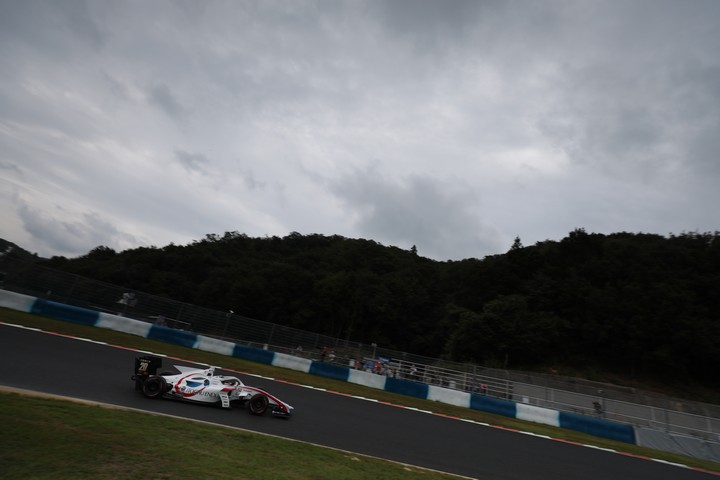 フリー走行: 平川亮（ITOCHU ENEX TEAM IMPUL SF19）