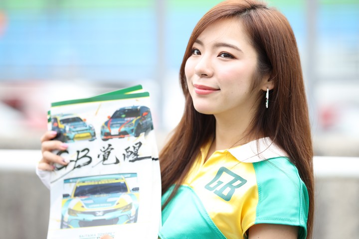 ピットウォーク: レースクイーン