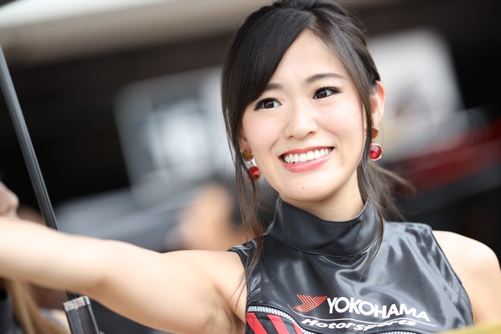 ピットウォーク: レースクイーン