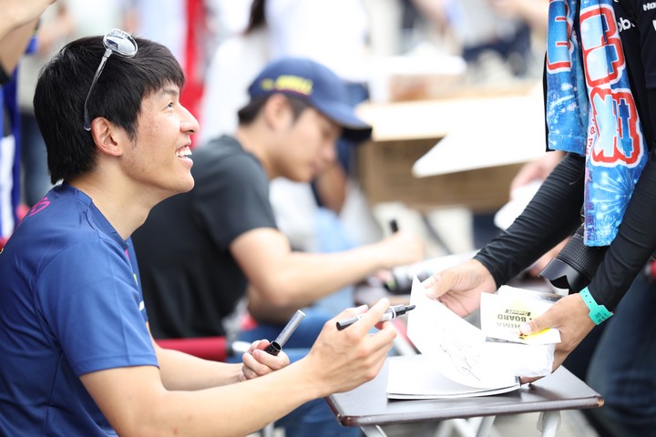 ピットウォーク: 中山雄一（UOMO SUNOCO TEAM LEMANS）