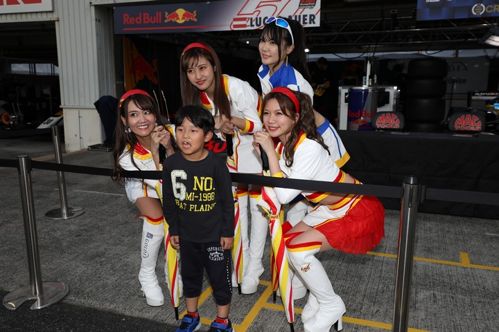 キッズピットウォーク: レースクイーン