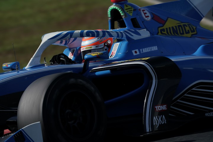 フリー走行: 中山雄一（UOMO SUNOCO SF19）