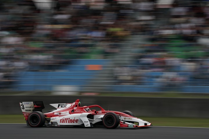 決勝レース: 山下健太（ORIENTALBIO KONDO SF19）