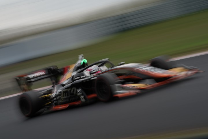 決勝レース: 坪井翔（JMS P.MU/CERUMO・INGING SF19）