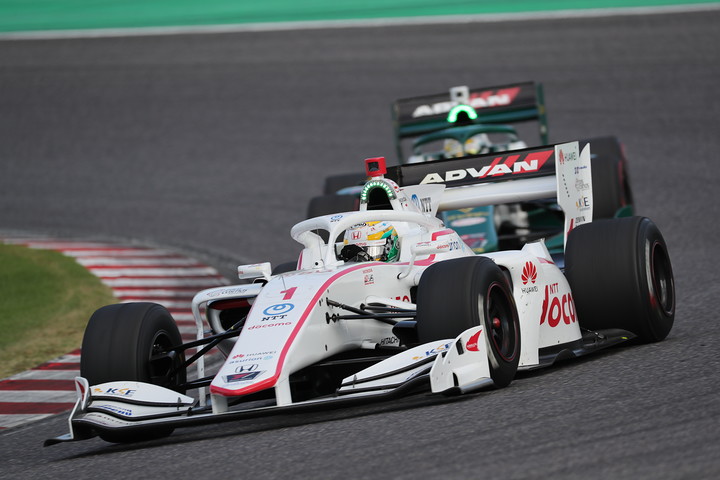 チャンピオンのかかっていた山本尚貴（DOCOMO DANDELION M1S SF19）は5位でレースを終えた