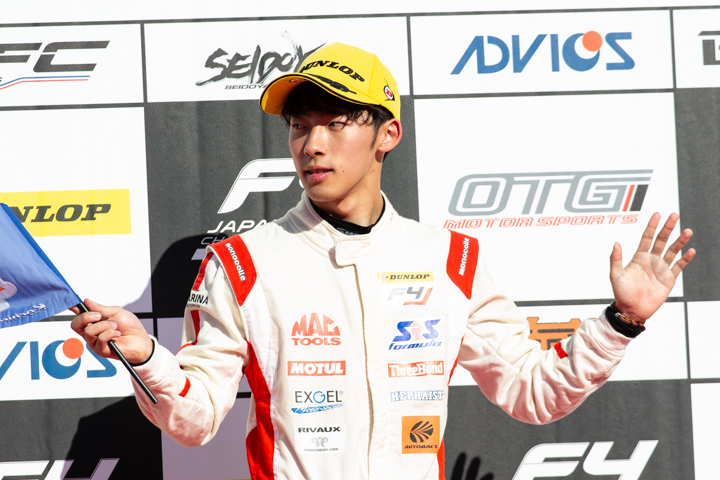 優勝した佐藤蓮（SRS/コチラレーシング）