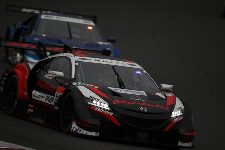 SGTxDTM交流戦レース2: 優勝はナレイン・カーティケヤン（Modulo Epson NSX-GT）