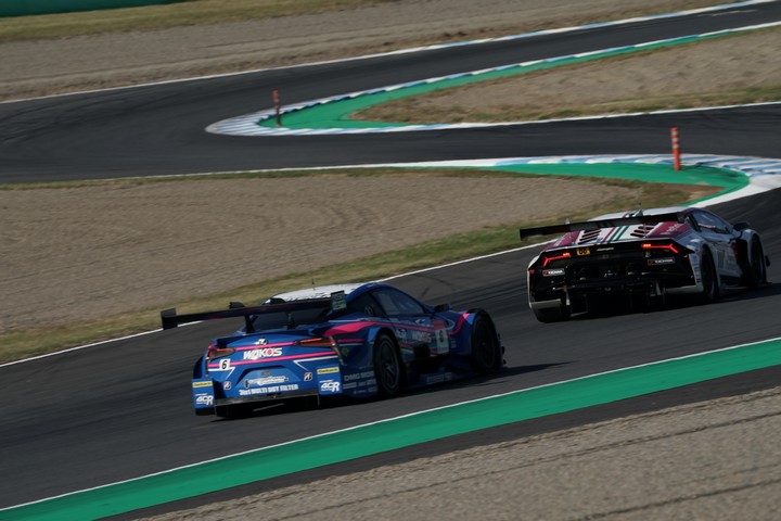 公式練習: 大嶋和也／山下健太組（WAKO'S 4CR LC500）