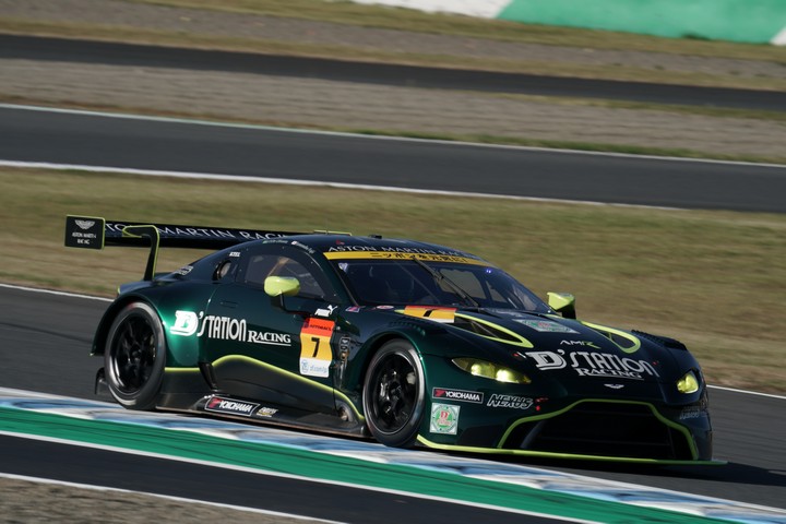 公式練習: ジョアオ・パオロ・デ・オリベイラ（D'station Vantage GT3）