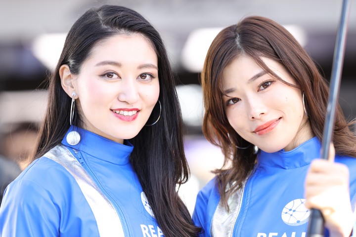 ピットウォーク: レースクイーン