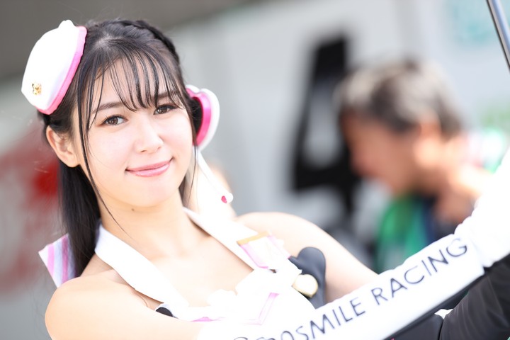 ピットウォーク: レースクイーン