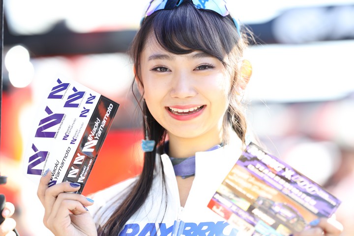 ピットウォーク: レースクイーン