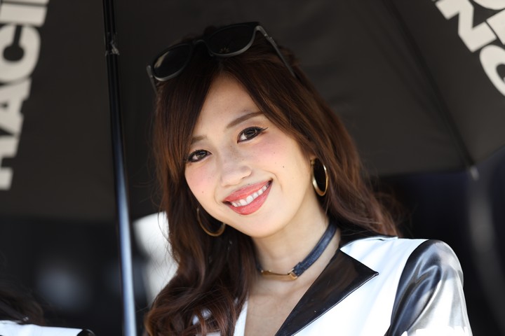 ピットウォーク: レースクイーン