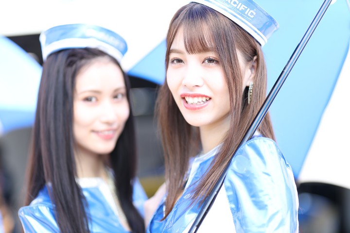 ピットウォーク: レースクイーン