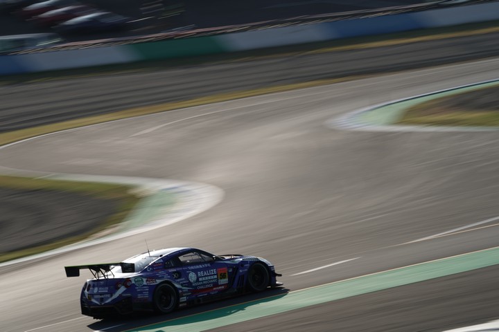 公式予選: 平峰一貴（リアライズ日産自動車大学校GT-R）