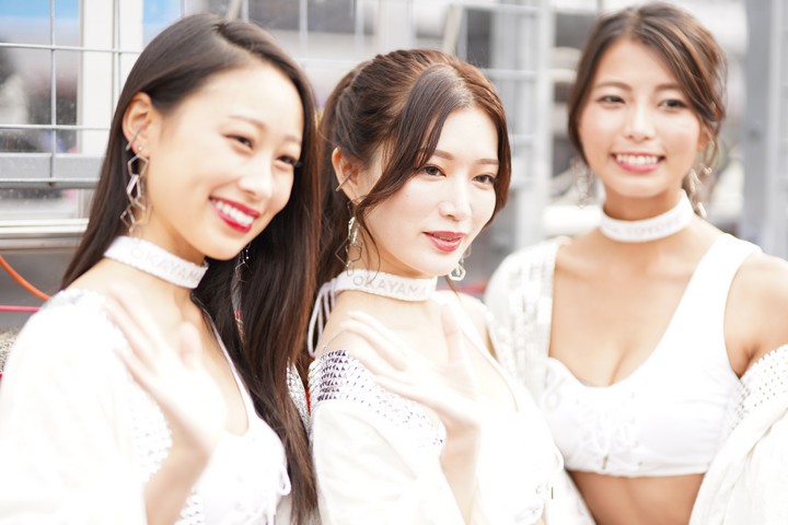 ピットウォーク: レースクイーン