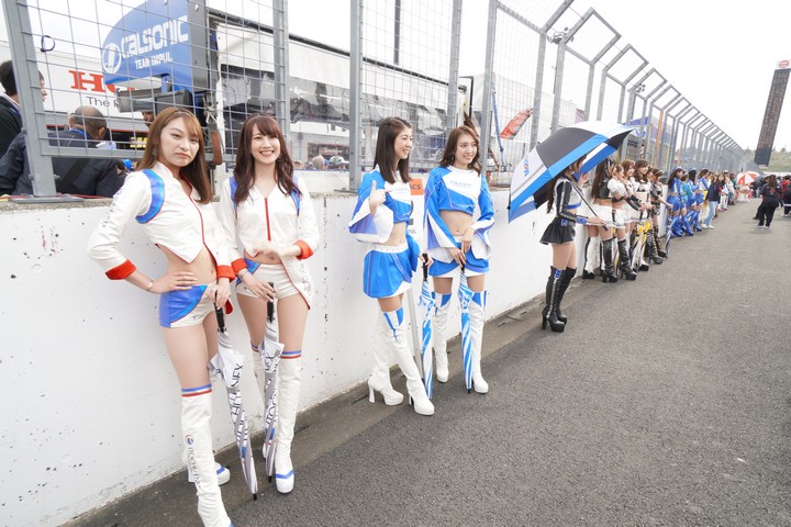 ピットウォーク: レースクイーン