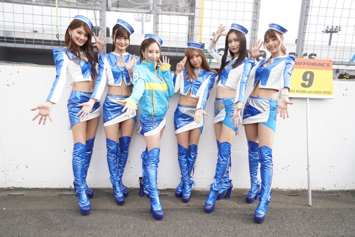 ピットウォーク: レースクイーン