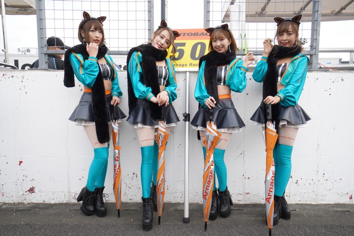 ピットウォーク: レースクイーン