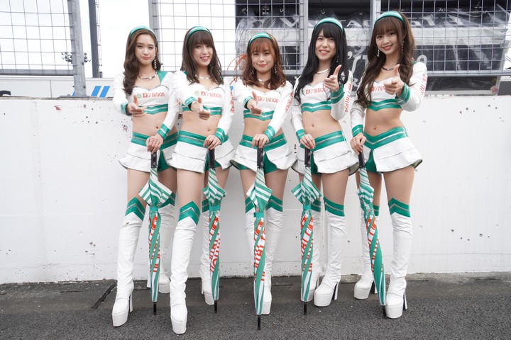 ピットウォーク: レースクイーン