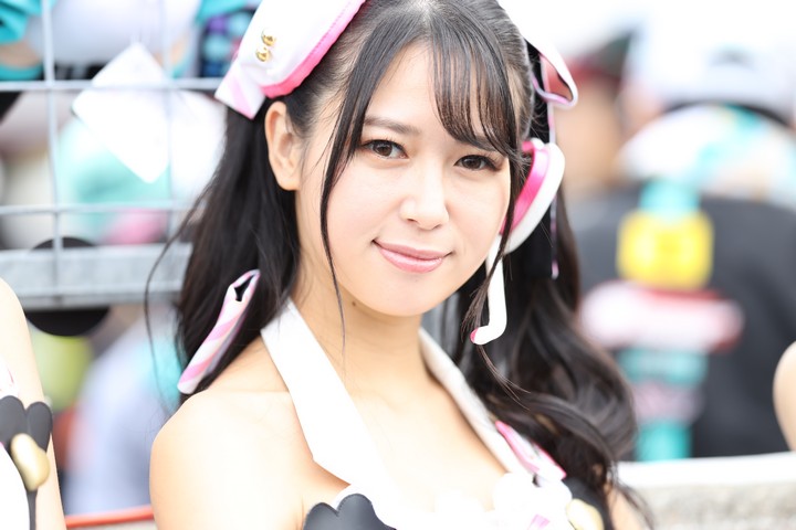 ピットウォーク: レースクイーン