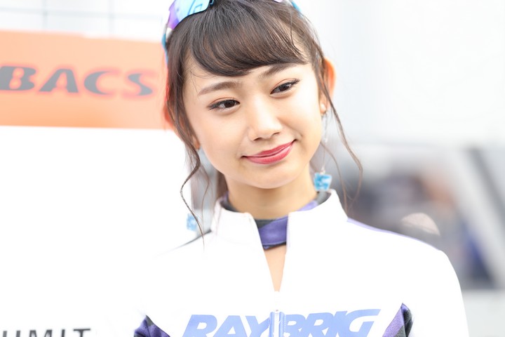 ピットウォーク: レースクイーン