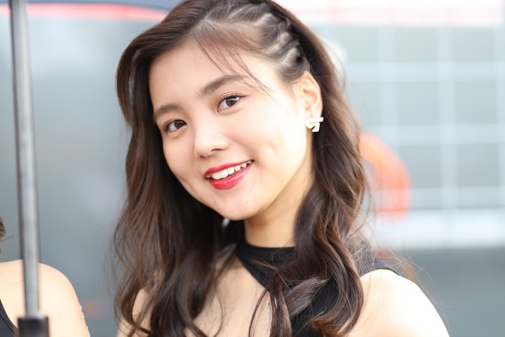 ピットウォーク: レースクイーン