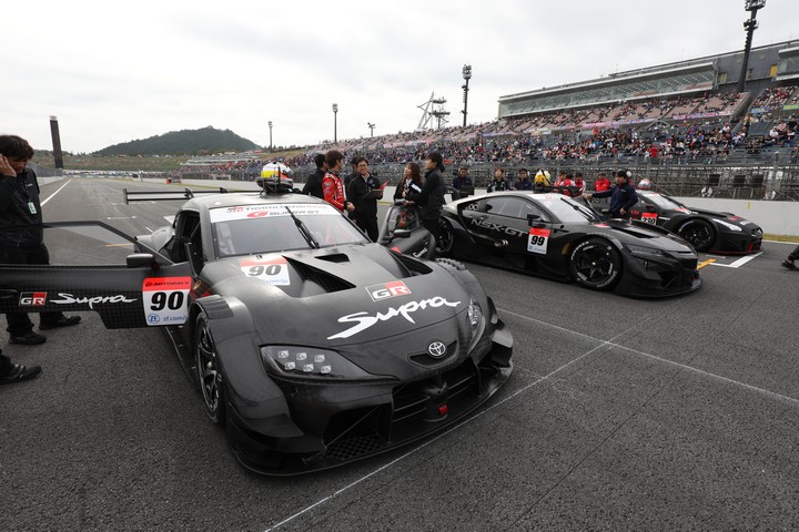 ピットウォーク: 来年度から採用されるGT500マシン