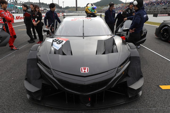 ピットウォーク: 来年度から採用されるGT500マシン