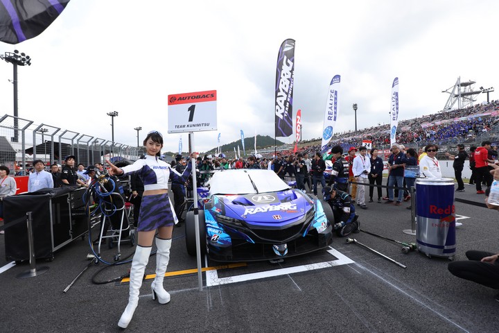 スタート進行: レースクイーン