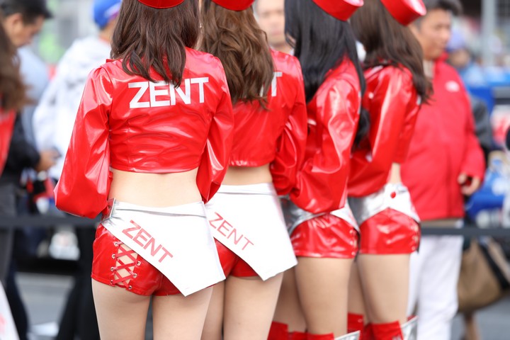 スタート進行: レースクイーン