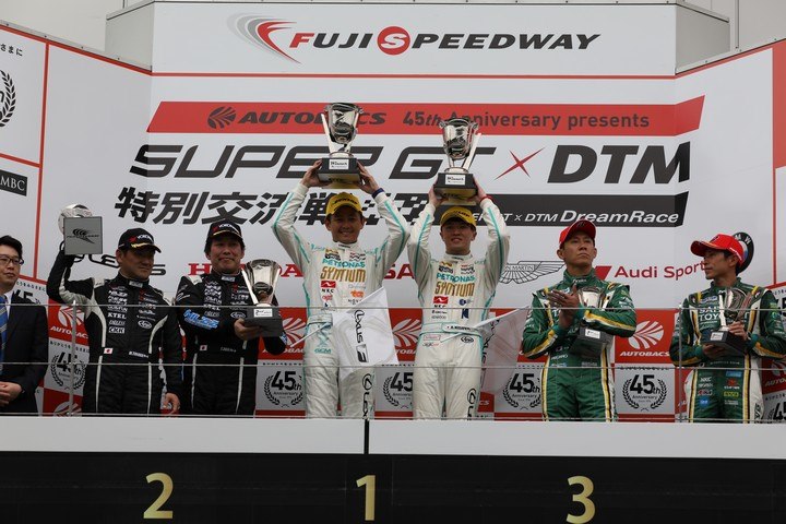 スプリントカップレース1: 表彰式