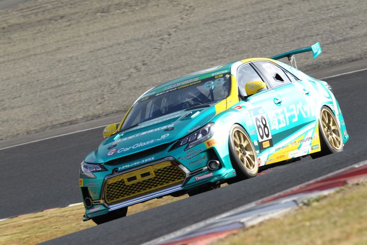 ST-3クラスポールポジションは吉田広樹／脇阪薫一／服部尚貴組（埼⽟トヨペットGreen Brave GR SPORTマークX）