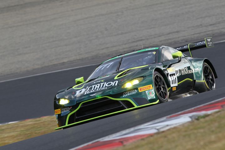 ST-Xクラスポールポジションは星野敏／藤井誠暢／近藤翼組（D'station Vantage GT3）