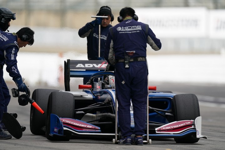 公式&ルーキーテスト: 小林可夢偉（carrozzeria Team KCMG）