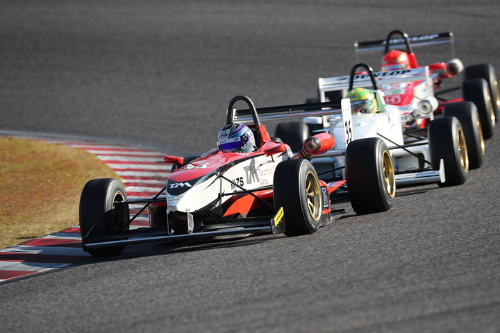 日本一決定戦セミファイナル: 太田格之進（高宮商事☆ミスト・KKZS）を先頭としたバトル