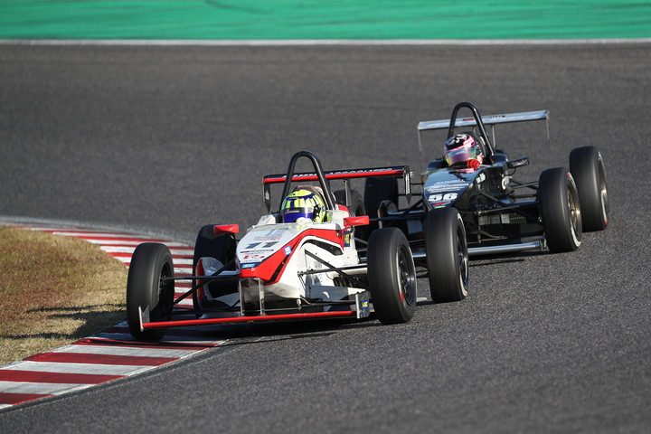 日本一決定戦決勝: 岩佐歩夢と澤龍之介のトップ争い