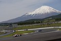 公式練習: 晴れ渡った空に富士山も顔を出した
