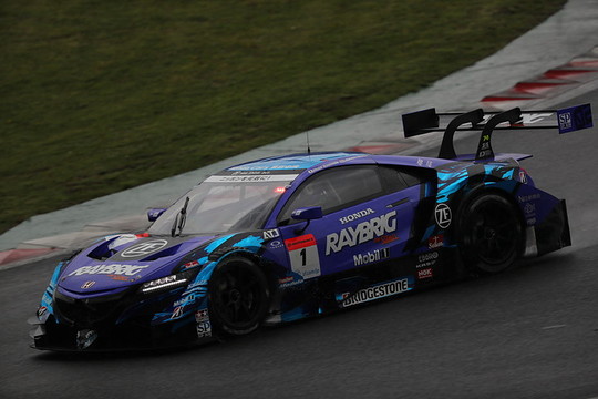 GT500クラス決勝3位は山本尚貴/ジェンソン・バトン組(RAYBRIG NSX-GT) GT500クラス決勝3位は山本尚貴/ジェンソン・バトン組(RAYBRIG NSX-GT)