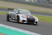 ST-TCRクラスのポールポジションは松井猛敏／加藤正将／下山征人／今村大輔組（Phenomen Mars Audi RS3 LMS）