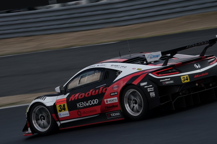 公式テスト岡山3回目: 道上龍／ジェイク・パーソンズ組（Modulo KENWOOD NSX GT3）