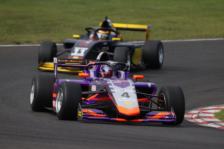 マスタークラスは終始トップ今田信宏と2位植田正幸の争い