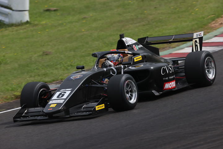 決勝2位の高橋知己（Super License）