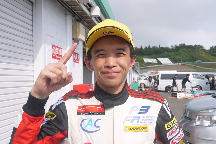 優勝した高橋知己（Super License）