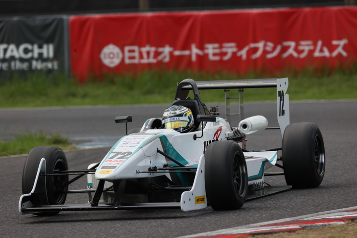 決勝2位は金井亮忠（チームNATS・正義・001）