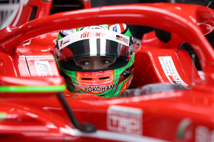 占有走行: サッシャ・フェネストラズ（KONDO RACING）