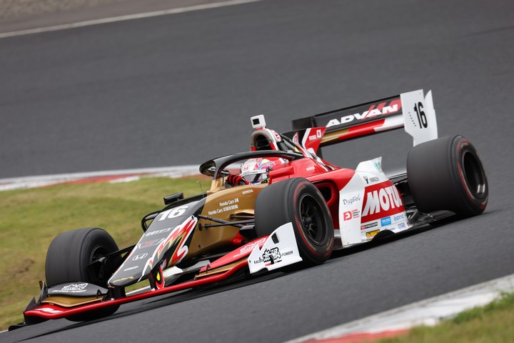 占有走行: 野尻智紀（TEAM MUGEN SF19）