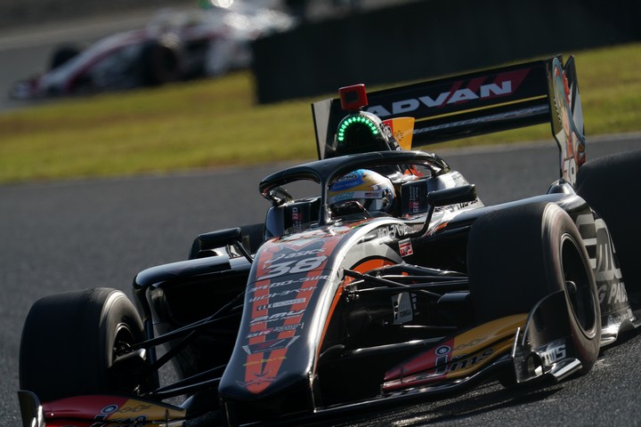 決勝レース: 石浦宏明（JMS P.MU/CERUMO・INGING SF19）