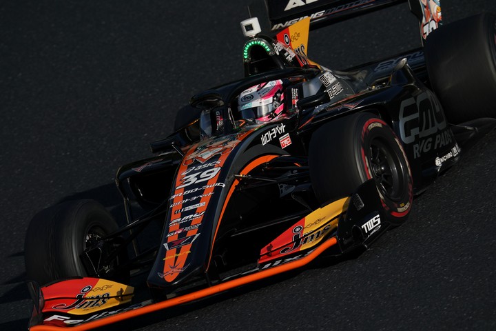 決勝レース: 坪井翔（JMS P.MU/CERUMO・INGING SF19）